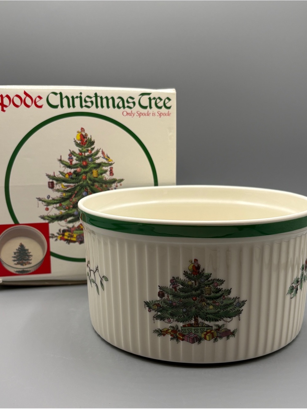 Spode Christmas Tree Souffle 7.25 Baking Dish Made in England w/ Box